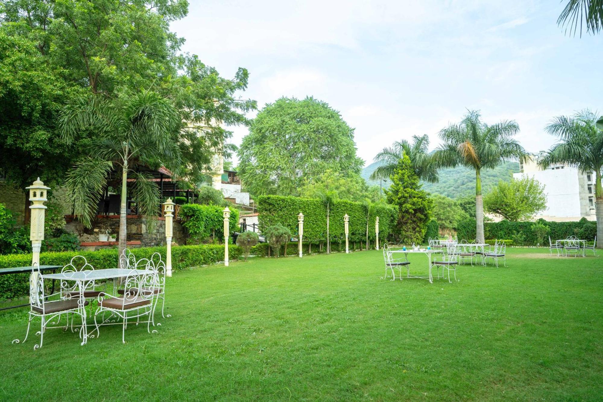 Treebo The Aravali Getaway Hotel Udaipur Kültér fotó